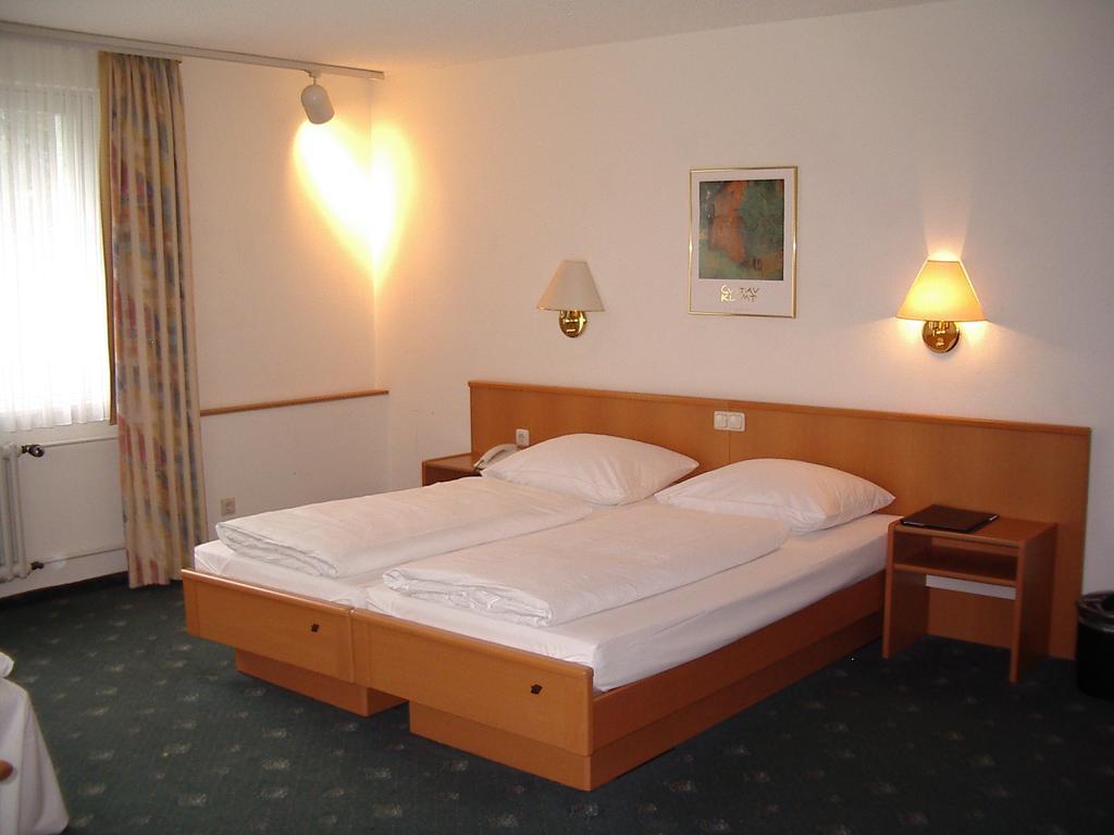 Hotel Bitburg Δωμάτιο φωτογραφία